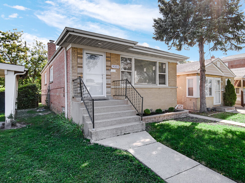 9331 S Parnell Avenue Chicago IL 60620