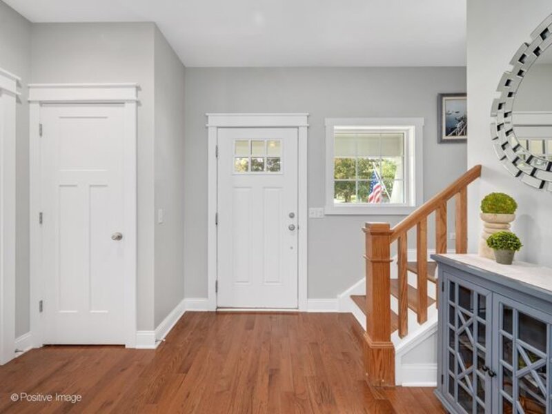 109 Grove Avenue Glen Ellyn IL 60137