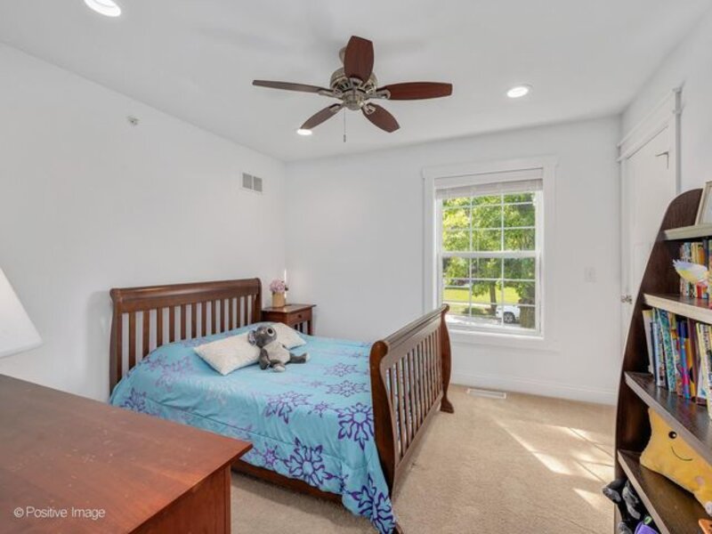 109 Grove Avenue Glen Ellyn IL 60137