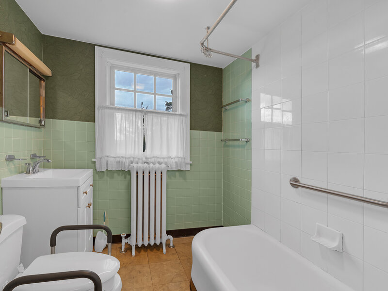 1324 Fredrickson Place Highland Park IL 60035