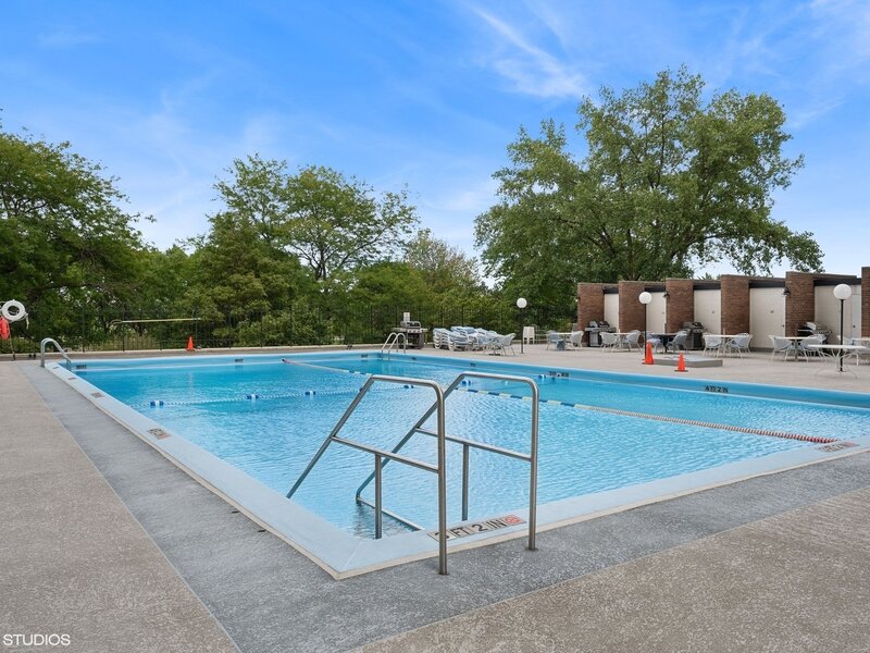5455 N Sheridan Road Chicago IL 60640
