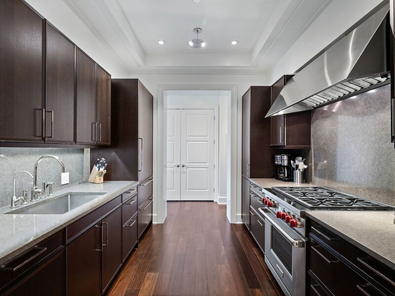 118 E Erie Street Chicago IL 60611