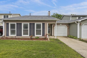 Photo of 376 Thorncliff Drive Glendale Heights IL 60139