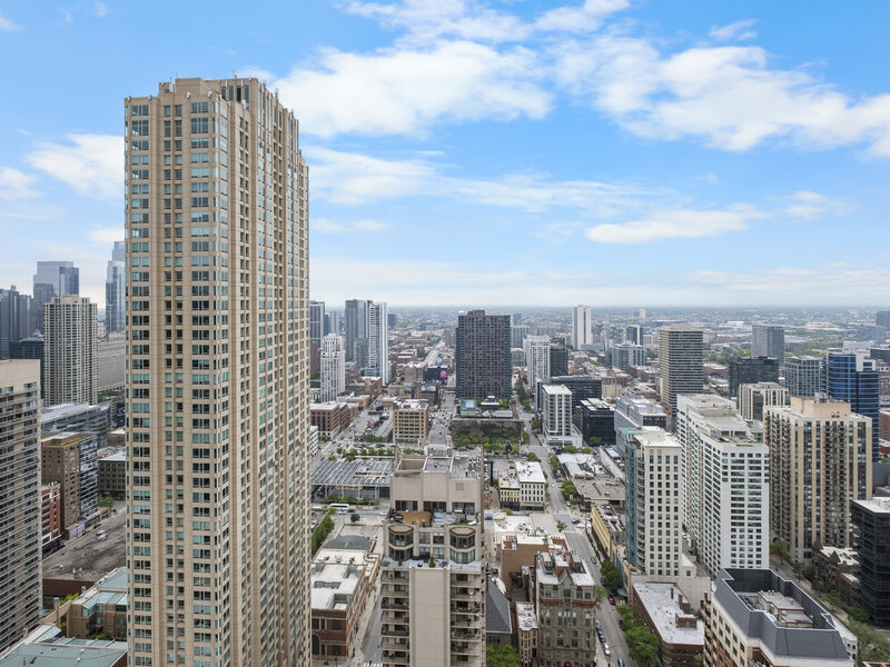 10 E Ontario Street Chicago IL 60611