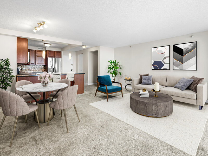 10 E Ontario Street Chicago IL 60611