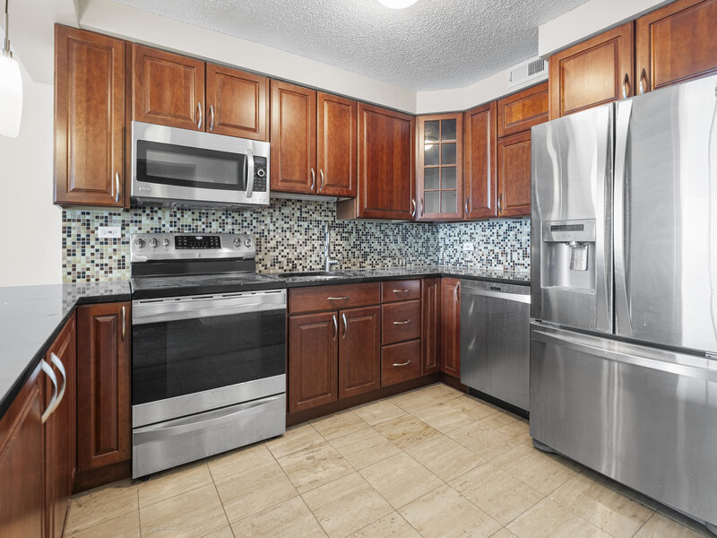 10 E Ontario Street Chicago IL 60611