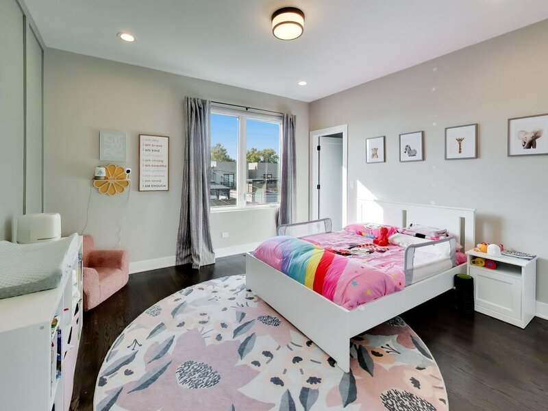 2415 W Huron Street Chicago IL 60612