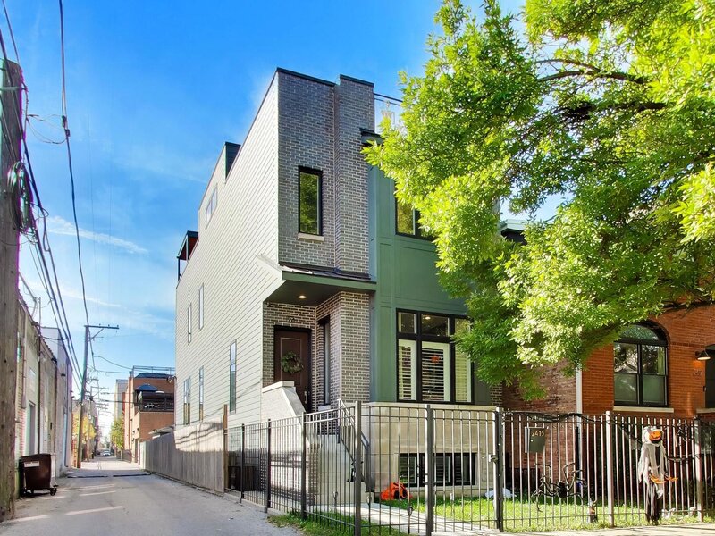 2415 W Huron Street Chicago IL 60612