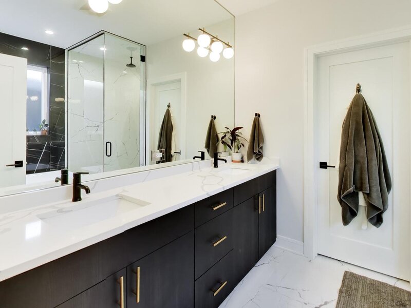 2415 W Huron Street Chicago IL 60612