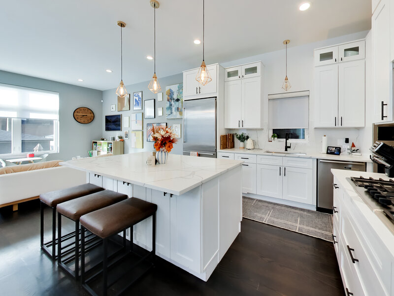 2415 W Huron Street Chicago IL 60612