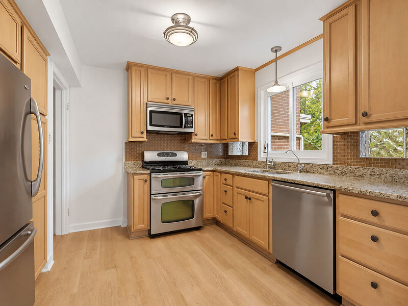 469 Uvedale Road Riverside IL 60546