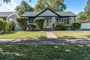 Photo of 11024 Oxford Avenue Chicago Ridge IL 60415