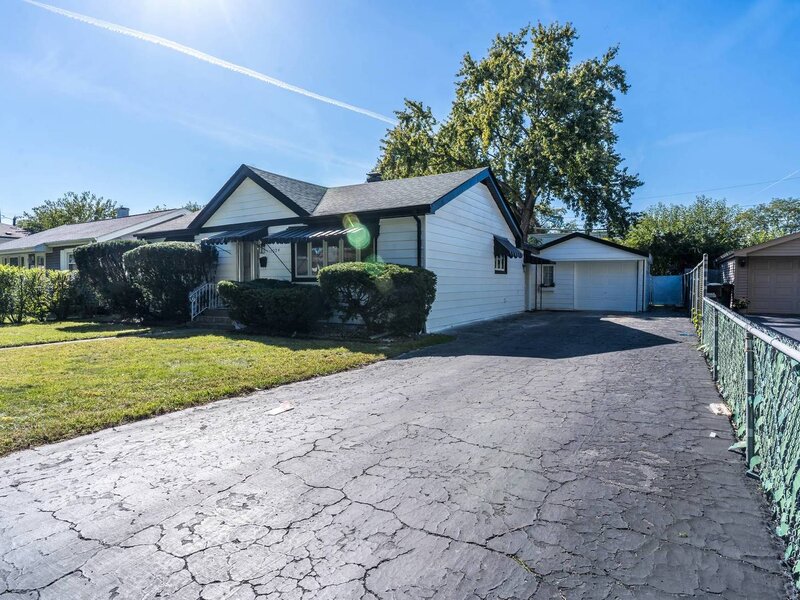 11024 Oxford Avenue Chicago Ridge IL 60415