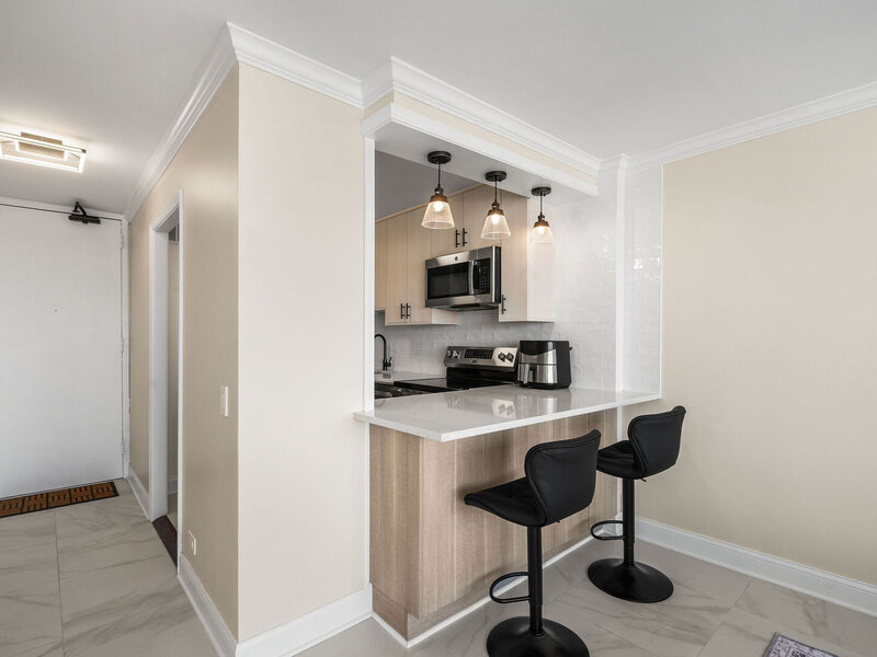 5445 N Sheridan Road Chicago IL 60640