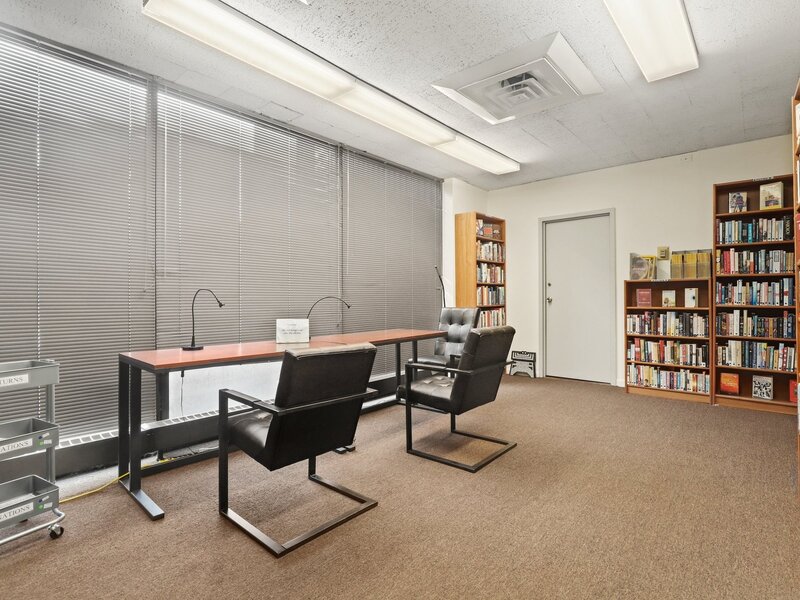 5445 N Sheridan Road Chicago IL 60640