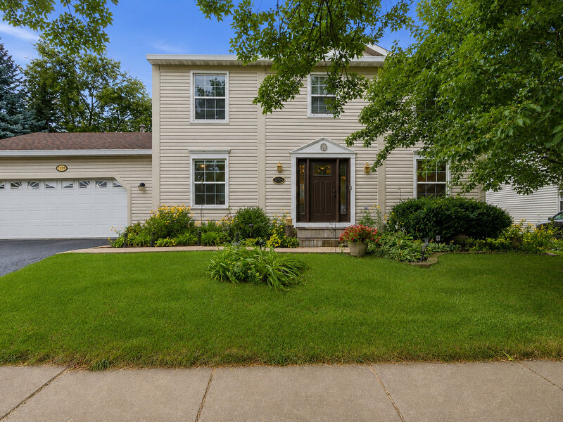 1209 River Oak Drive Naperville IL 60565