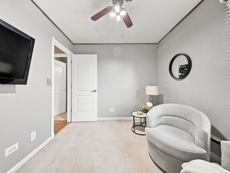 1209 River Oak Drive Naperville IL 60565