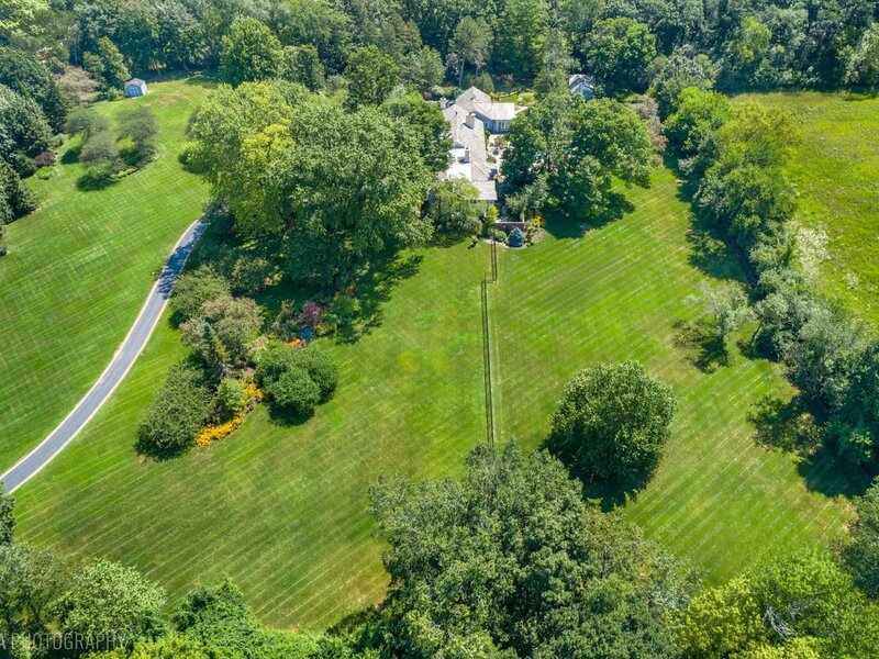 373 W County Line Road Barrington Hills IL 60010