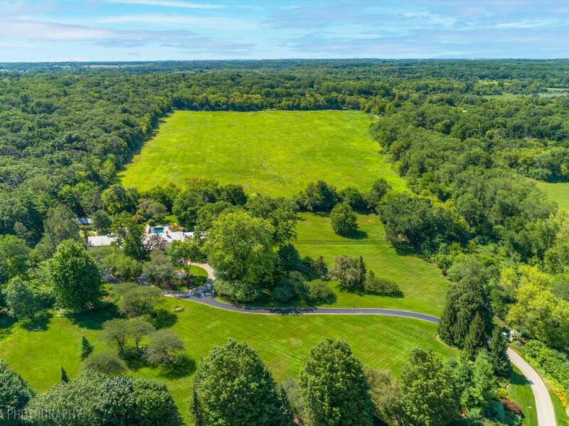 373 W County Line Road Barrington Hills IL 60010