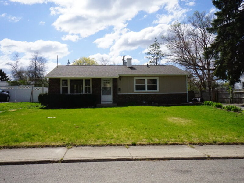 108 Mora Road Carpentersville IL 60110