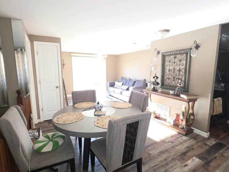 108 Mora Road Carpentersville IL 60110