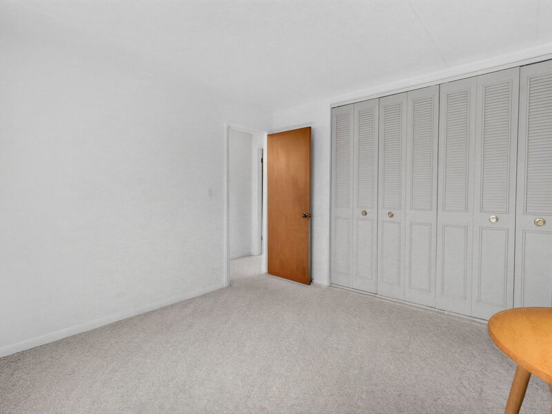 6150 S Kensington Avenue Countryside IL 60525