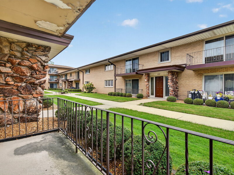 6150 S Kensington Avenue Countryside IL 60525