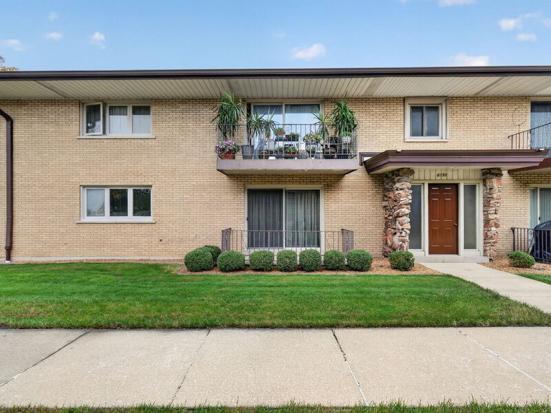 6150 S Kensington Avenue Countryside IL 60525