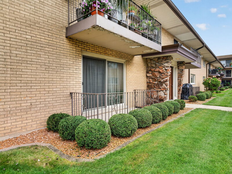 6150 S Kensington Avenue Countryside IL 60525