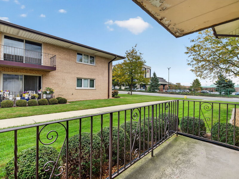 6150 S Kensington Avenue Countryside IL 60525
