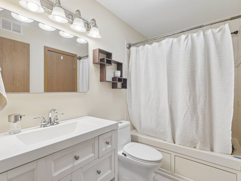 2489 Willoughby Lane Aurora IL 60502
