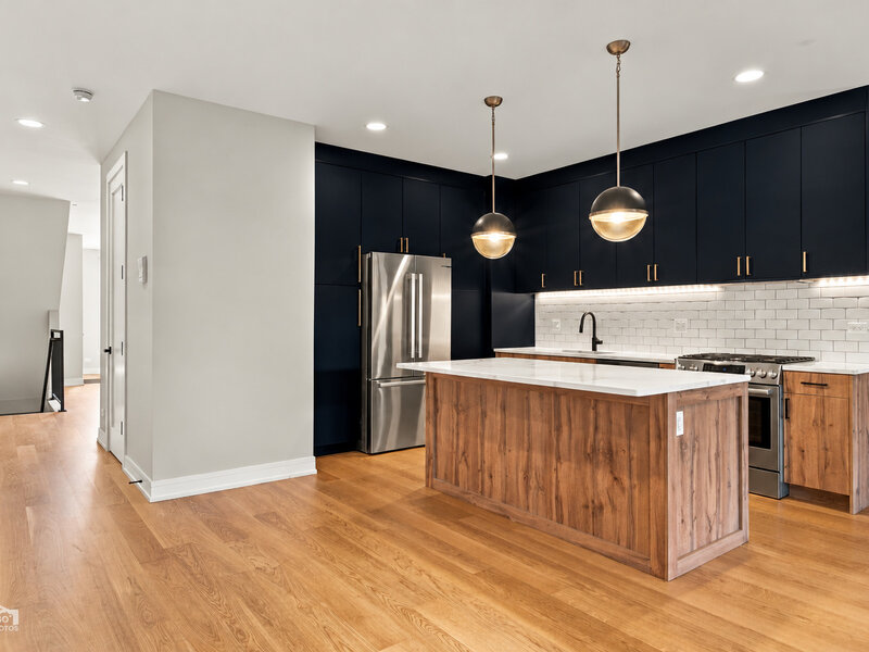 2448 W Diversey Avenue Chicago IL 60647