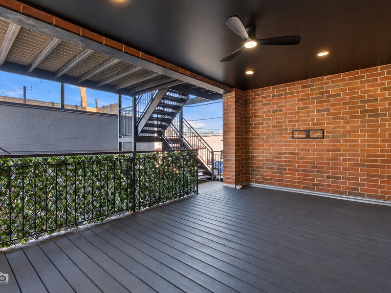 2448 W Diversey Avenue Chicago IL 60647