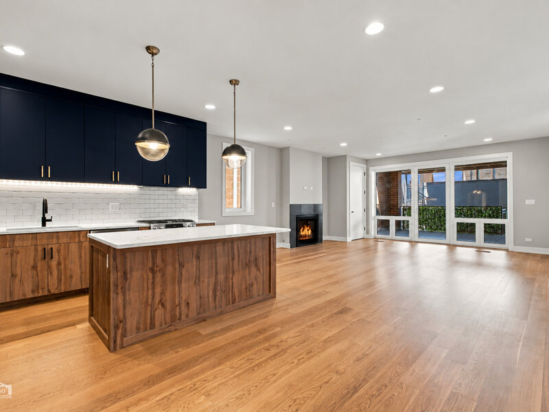 2448 W Diversey Avenue Chicago IL 60647
