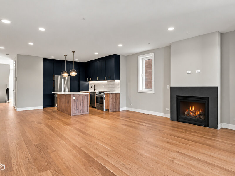 2448 W Diversey Avenue Chicago IL 60647