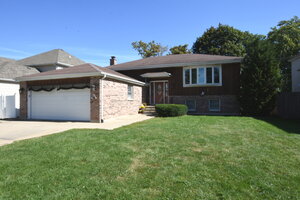 Photo of 741 N Michigan Street Elmhurst IL 60126