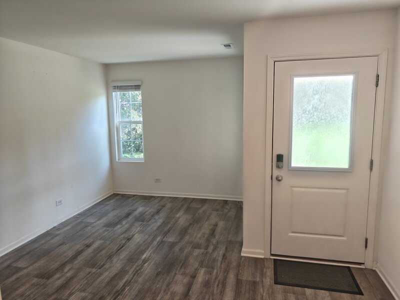 1117 Amber Drive Cary IL 60013