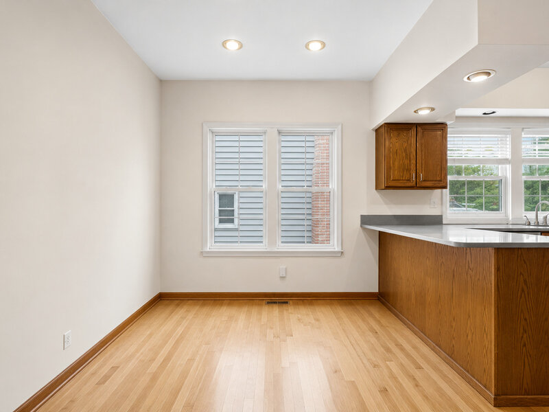 1538 Oakwood Avenue Highland Park IL 60035