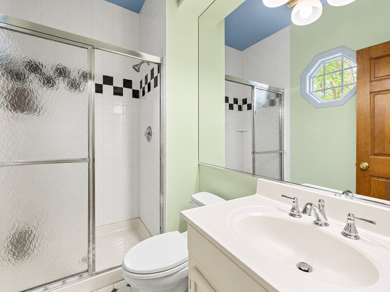 1538 Oakwood Avenue Highland Park IL 60035
