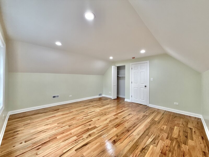 421 N Leclaire Avenue Chicago IL 60644