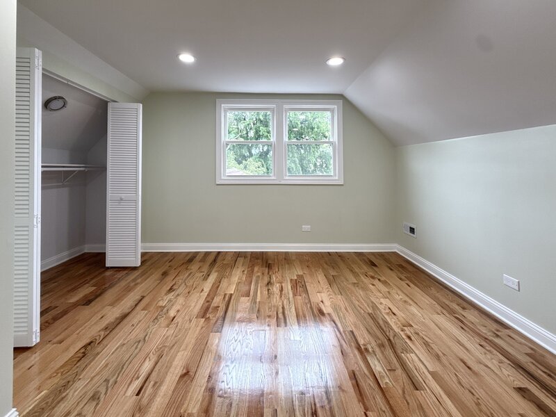 421 N Leclaire Avenue Chicago IL 60644