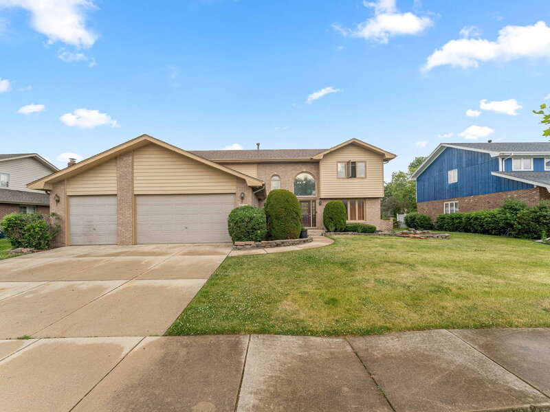 19644 Brookfield Circle Tinley Park IL 60487