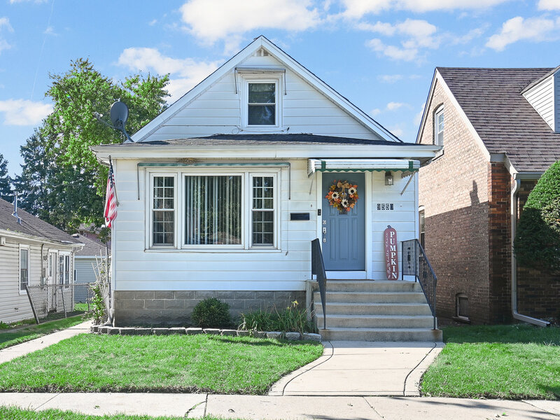 9550 S California Avenue Evergreen Park IL 60805