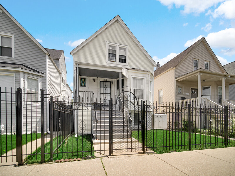 2213 N Kildare Avenue Chicago IL 60639