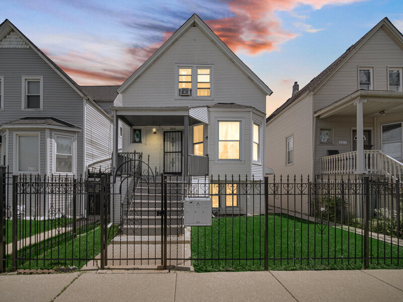 2213 N Kildare Avenue Chicago IL 60639