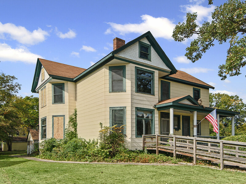 1322 Main Street Crete IL 60417