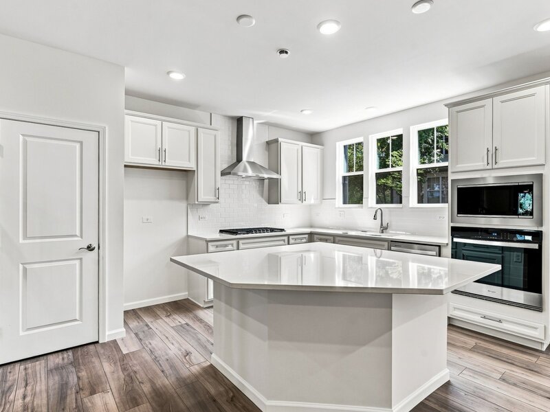 2812 Preserve Circle Aurora IL 60502