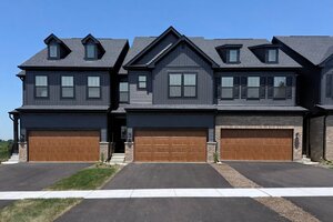 Photo of 2812 Preserve Circle Aurora IL 60502 Unit 09002