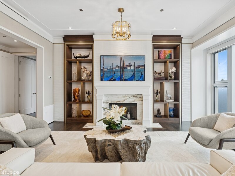 77 E Walton Street Chicago IL 60611