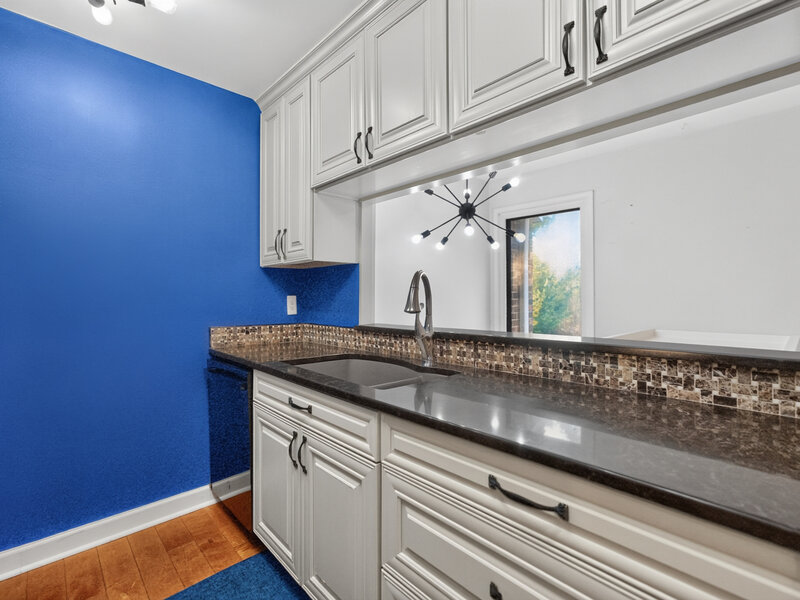 1483 Elder Drive Aurora IL 60506